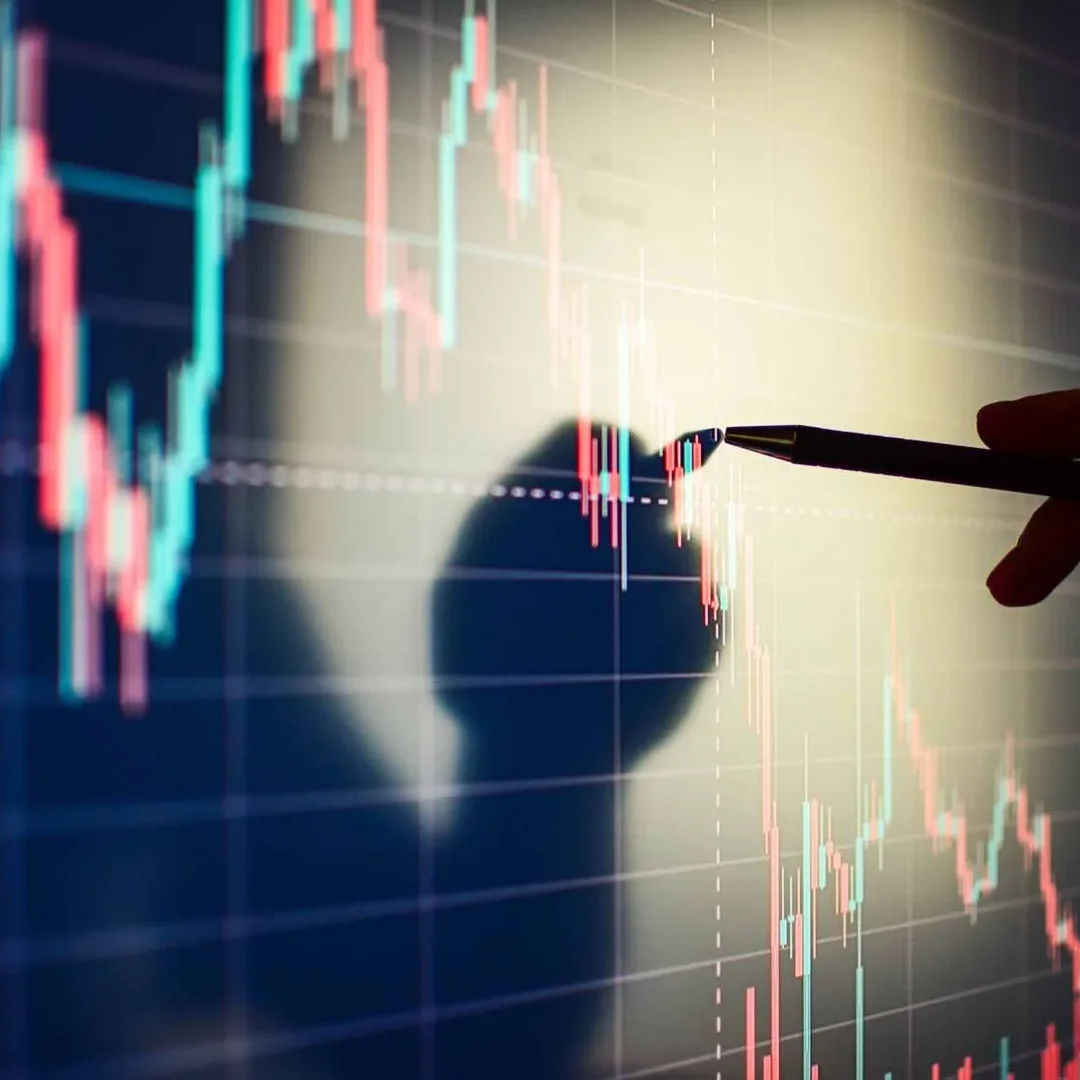 Image of Short selling can allow advanced investors to turn a profit, even when a stock's value decreases.